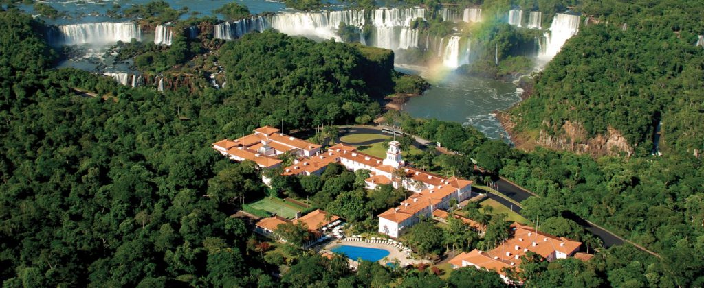 Hotel das Cataratas from above. 