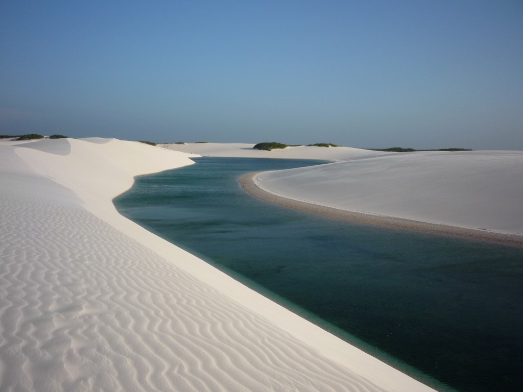 Lençois Maranhao, freshwater lagoon. 