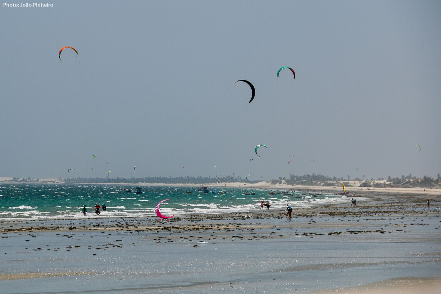 Low - tide kitesurf in Prea.