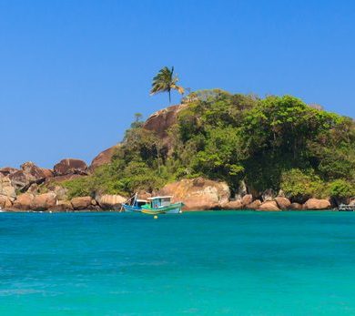 Long-range shot of Ilha Grande.
