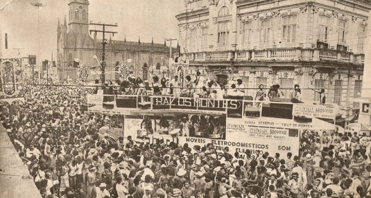 Black and white picture of feira de santana micareta.