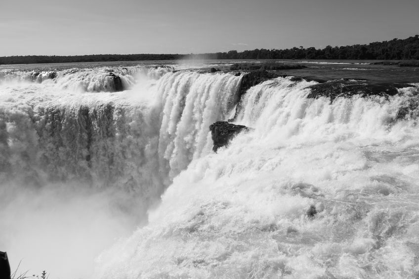 Devils Throat at Iguaçu. Black and White