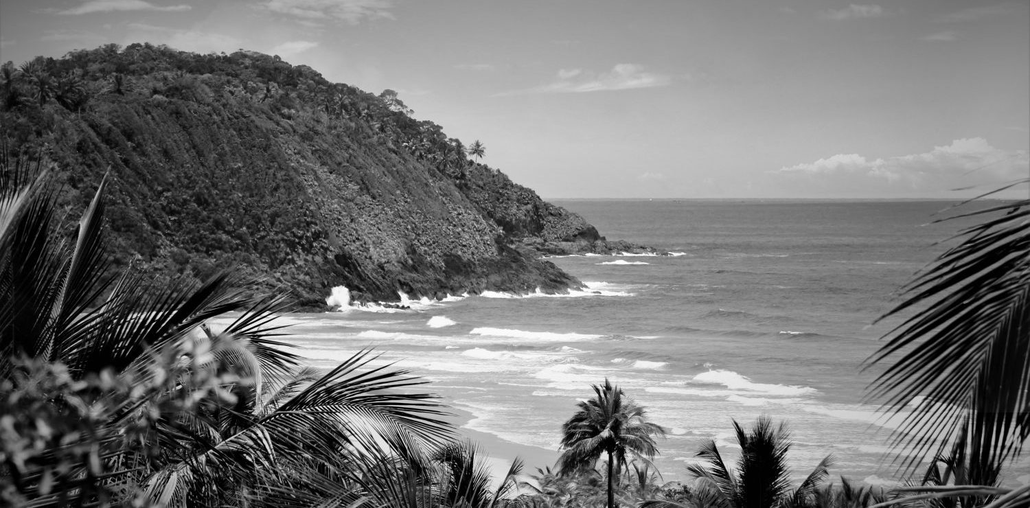 Itacarezinho beach in Black and White.